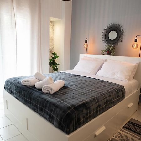 Sapphire Majesty Suite By Heaven'S Hall Luxury Suites 알렉산드로폴리스 외부 사진